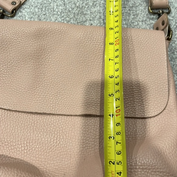 Calma 11600 Beige Pebbled Leather Purse made in Spain. crossbody. - Picture 12 of 13